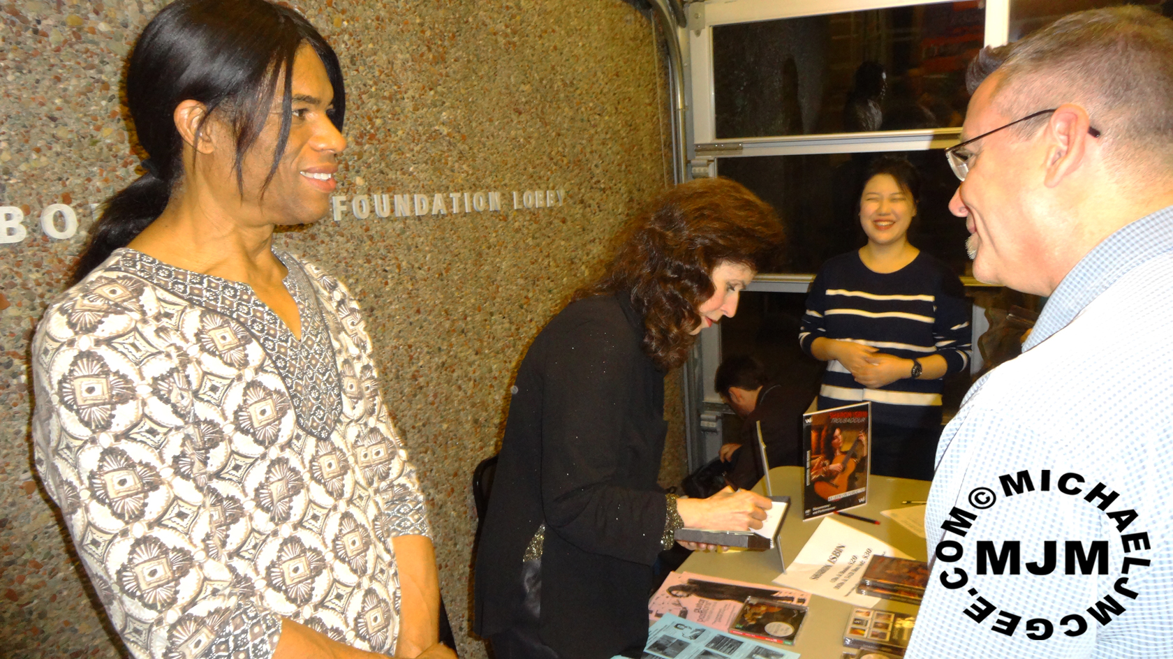Sharon, Stanley and Romero were kind enough to do a signing after the show. Which I attended.